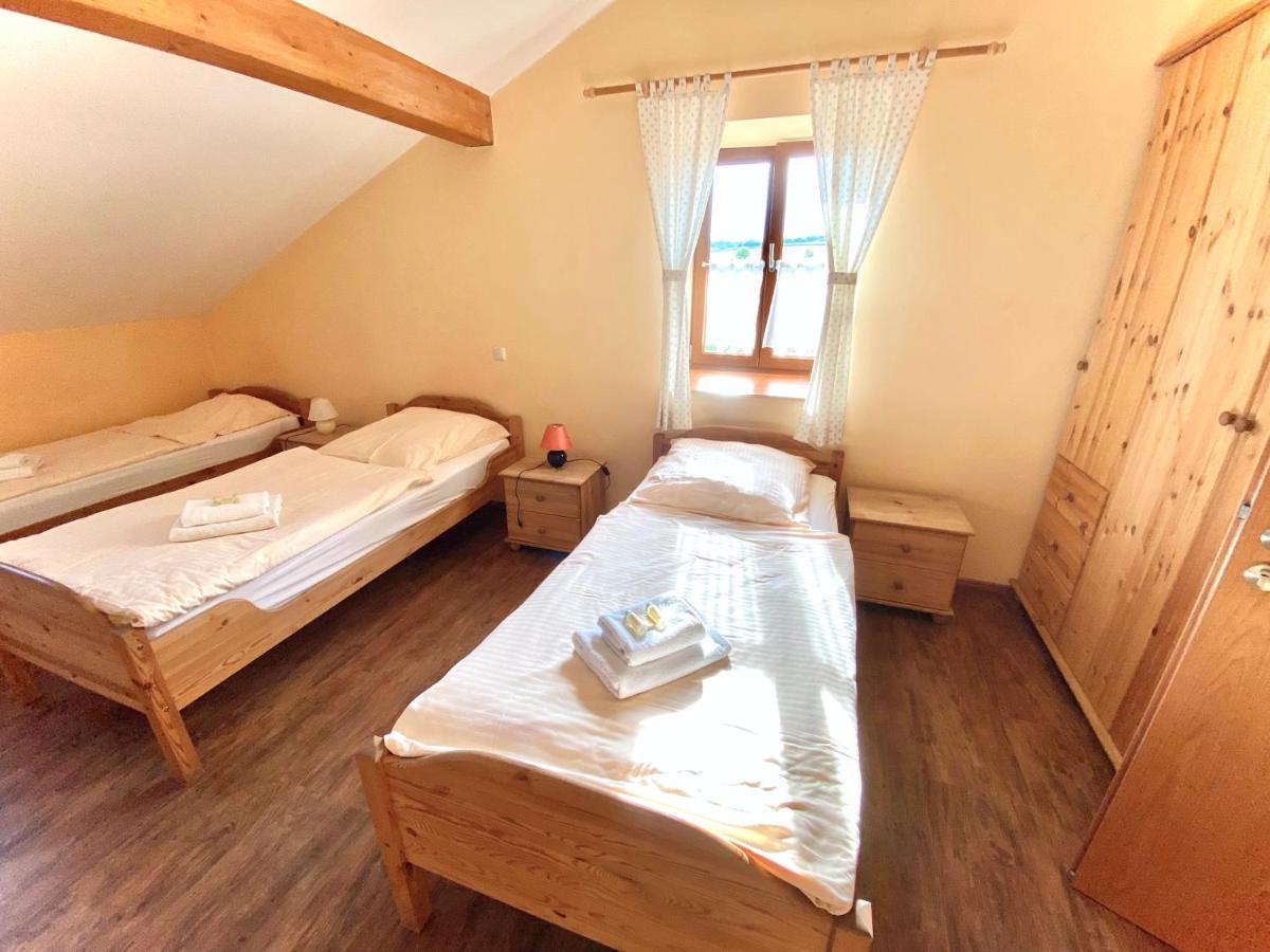 Pension Laurent Ranch Gottfrieding Room photo